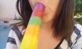 Jebbensperience Nikki Rainbow Shoving Some Drop Anal Juice In Her Ass