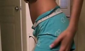 Sexy teen amateur shemale playing a toy
