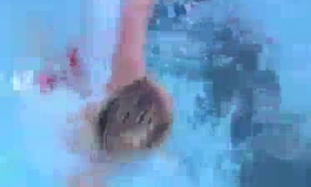 Blonde swimming pool slut giving head and teeshipping everything she can suck the guy