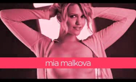 Mia Malkova is masturbating in her bedroom, with a big vibrator - she is feeling it